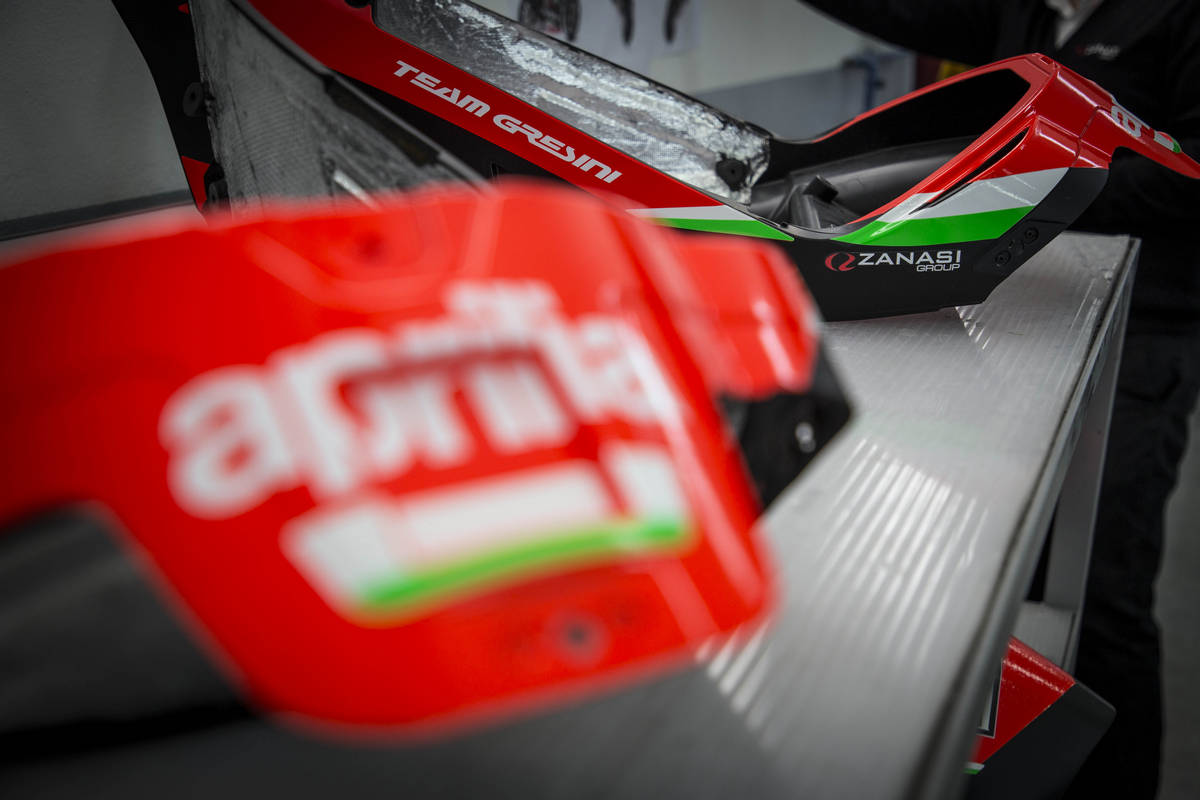 zanasi-group-aprilia-gresini-team-103