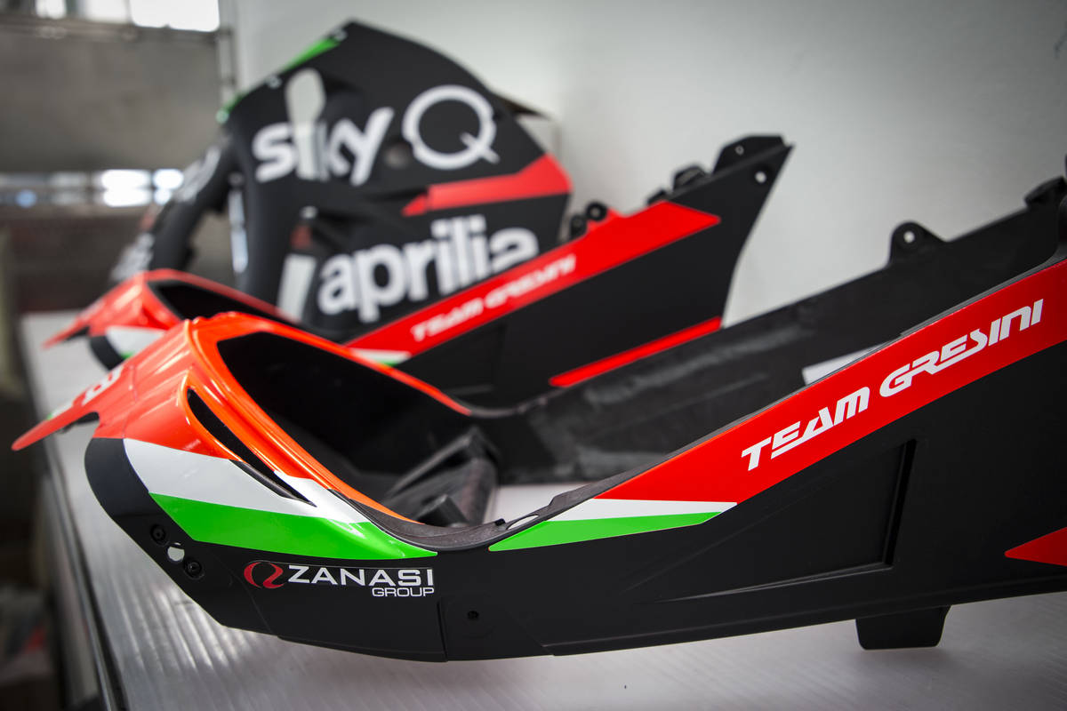 zanasi-group-aprilia-gresini-team-122